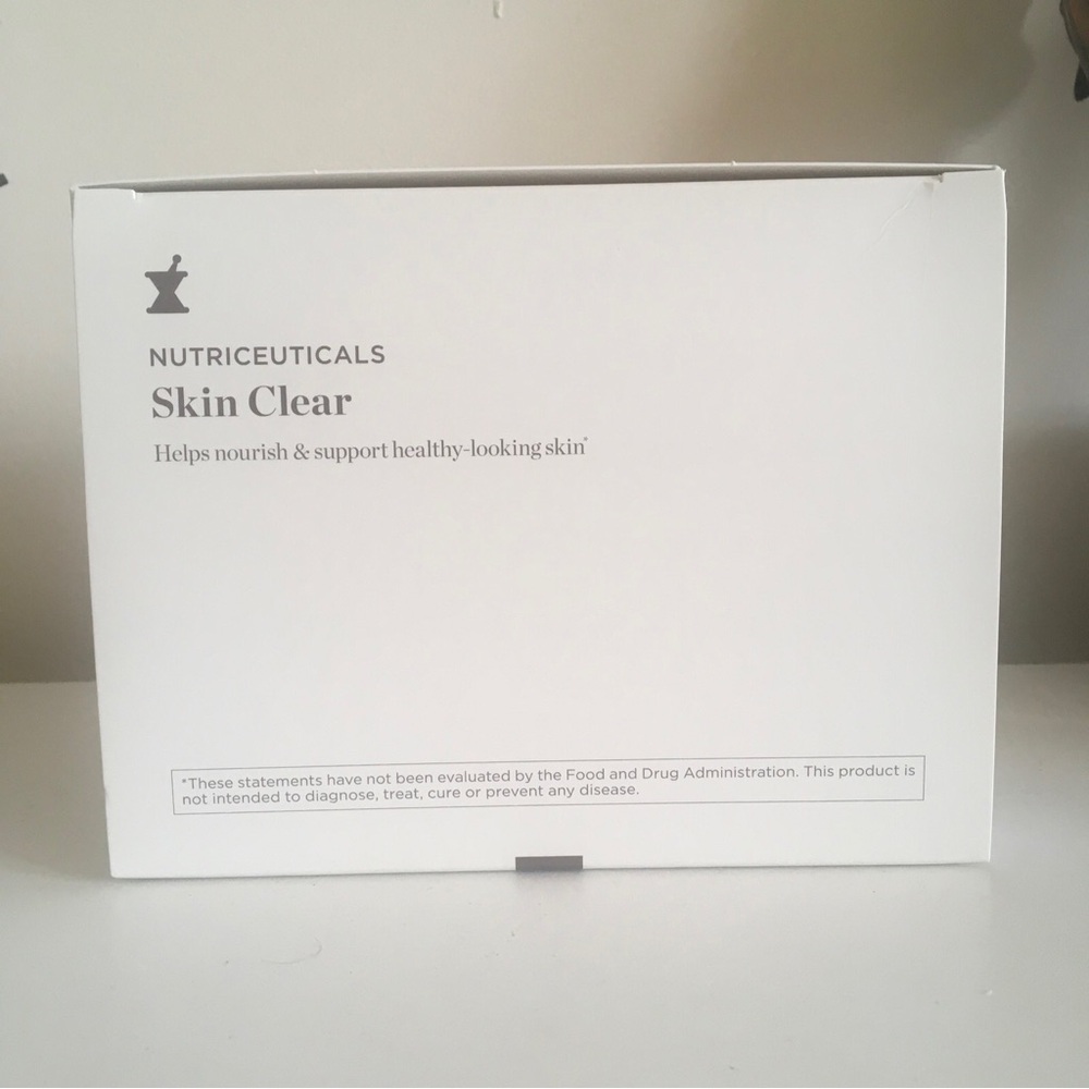 Perricone MD Skin Clear - White
